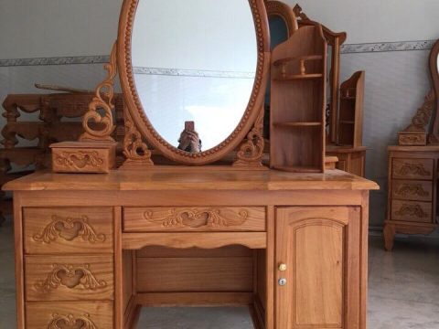 Bàn phấn gỗ gõ