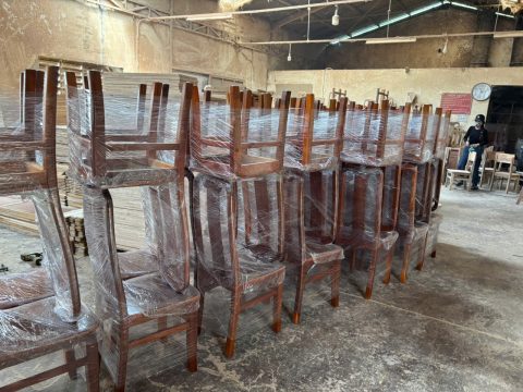 Giao bộ bàn ghế hội trường cho THPT nội trú Ninh Thuận