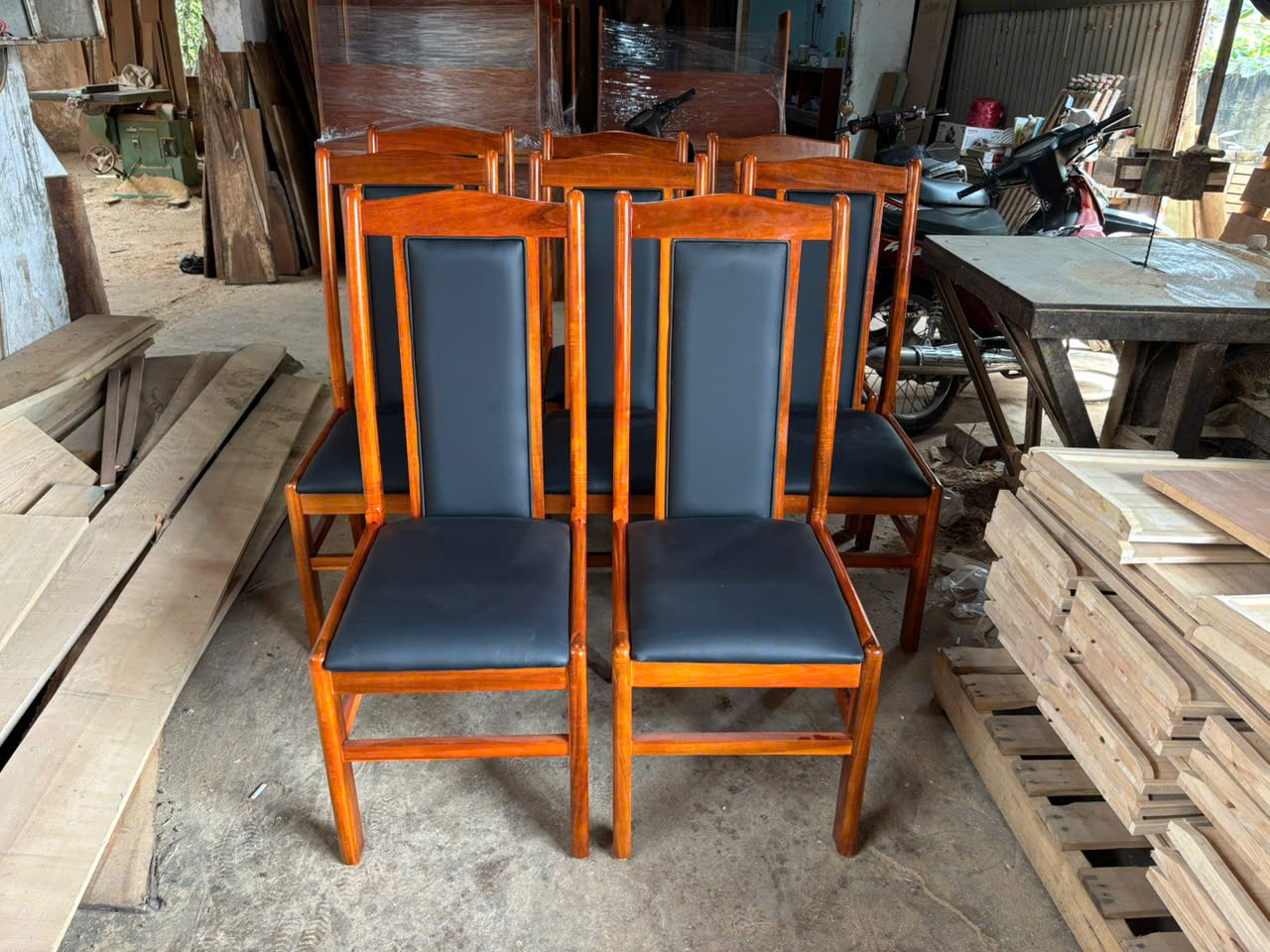 Ghế họp gỗ tràm, tựa nệm HT10