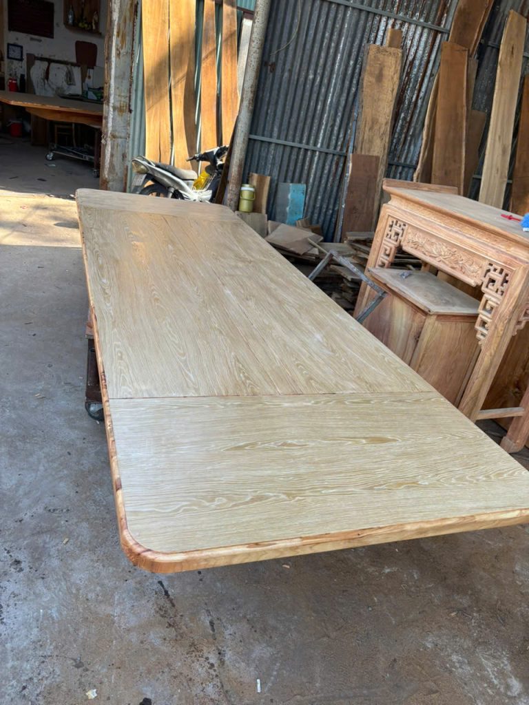 Bàn họp siêu dài gỗ sồi, mặt veneer (2)