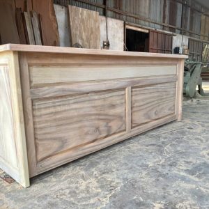 Bàn họp gỗ tràm bông vàng 2