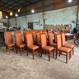 Ghế họp hội trường văn phòng gõ tràm bông vàng HT02