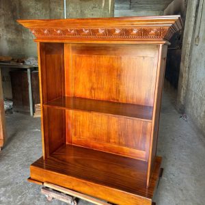 Bục tượng Bác gỗ tràm bông vàng 2