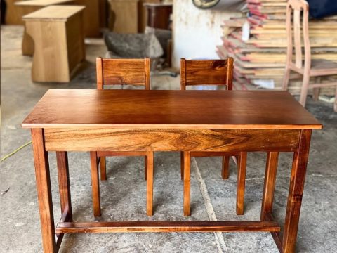 Bàn ghế học sinh gỗ tự nhiên