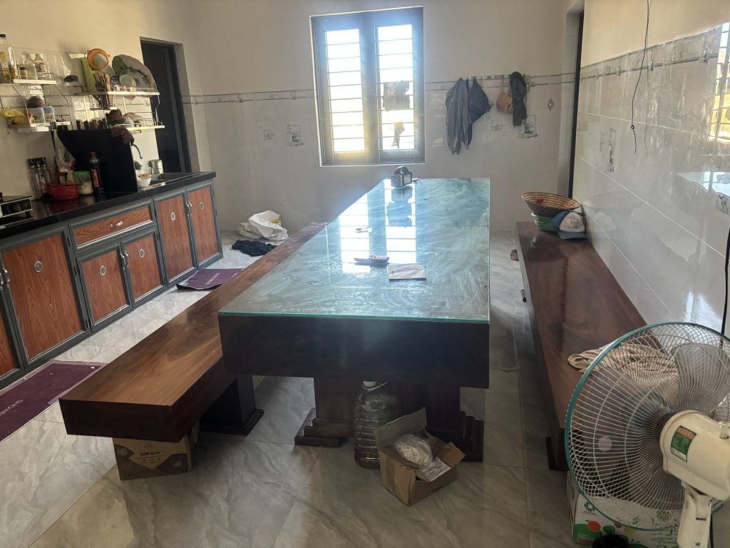 Bàn Ghế Gỗ Nguyên Khối Đẹp, Giá Tốt Tại Hố Nai