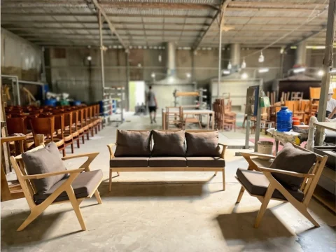 Sofa gỗ nệm đẹp màu trầm