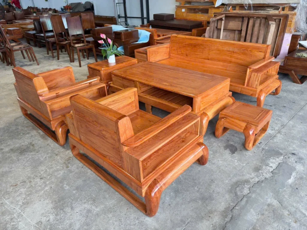 Sofa Chân Hươu Gỗ Hương Đá: Độc Đáo & Sang Trọng